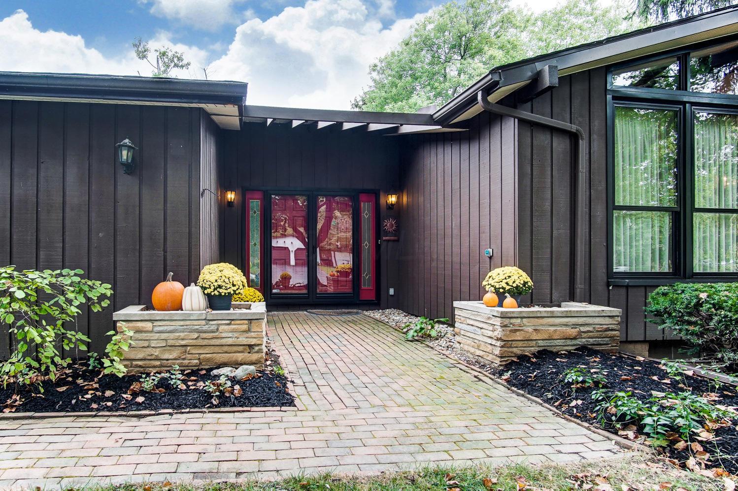 6060 Rocky Rill Road Columbus, OH 43235 - Photo 3 of 25 Gallery Image 3