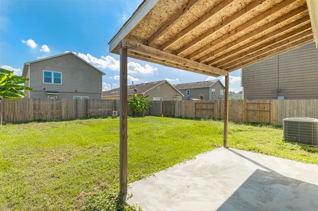 $1,875 | 7850 Maverick Trace Lane, Cypress, TX 77433