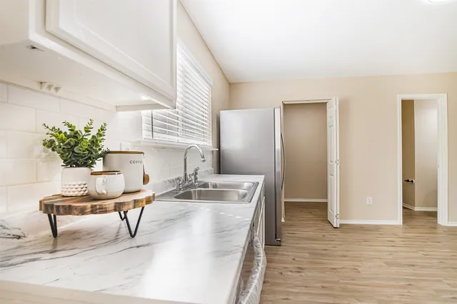 $1,875 | 7850 Maverick Trace Lane, Cypress, TX 77433