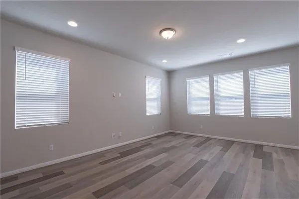 $2,250 | 177 Fluttermill Loop, Liberty Hill, TX 78642