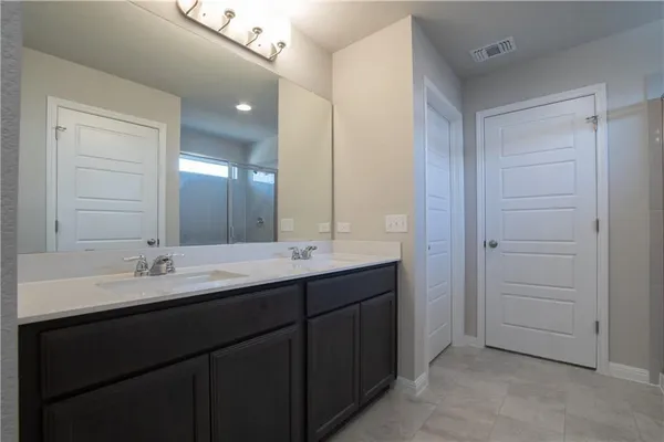 $2,250 | 177 Fluttermill Loop, Liberty Hill, TX 78642