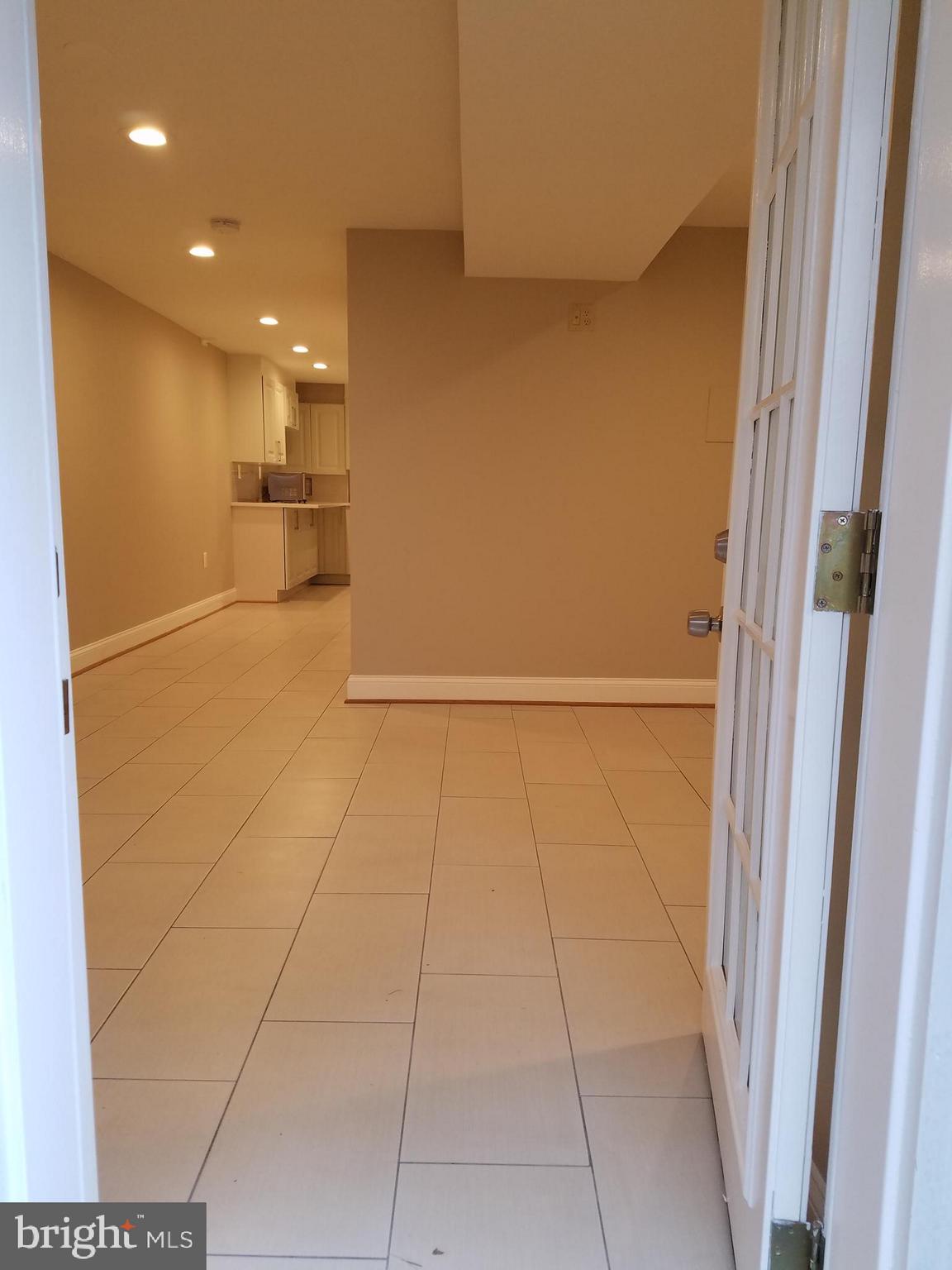 12919 Neola Road Silver Spring, MD 20906 - Photo 18 of 29 Entrance to lower level apartment