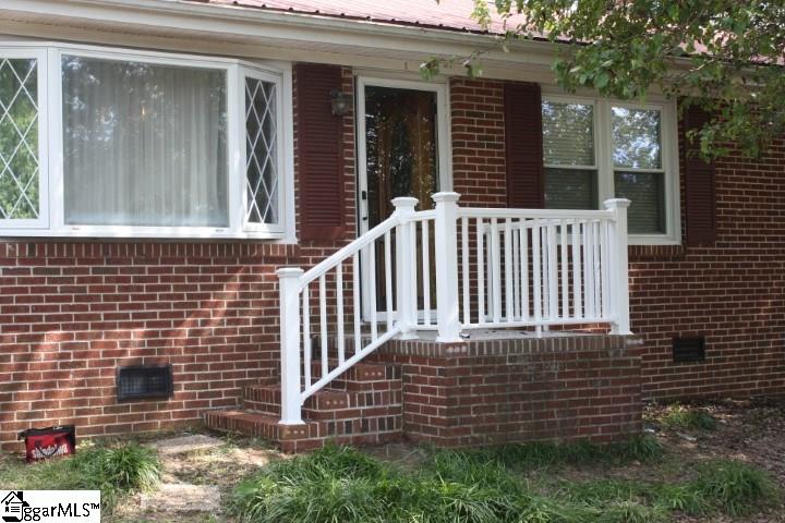 107 Post Oak Road Duncan, SC 29334 - Photo 2 of 34 Gallery Image 2