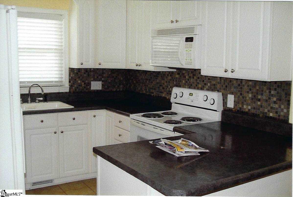 107 Post Oak Road Duncan, SC 29334 - Photo 21 of 34 Cooking area