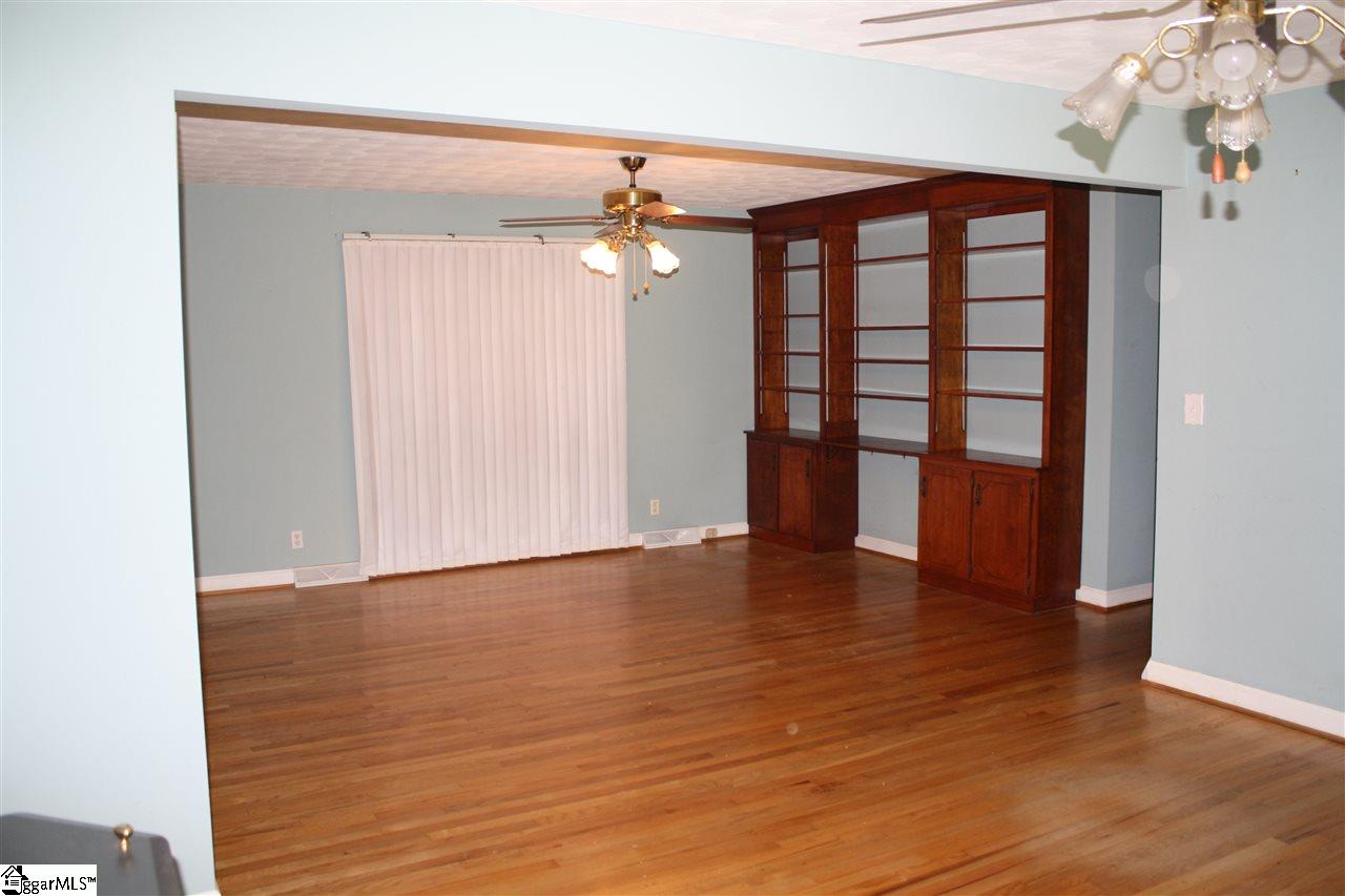 107 Post Oak Road Duncan, SC 29334 - Photo 6 of 34 Gallery Image 6