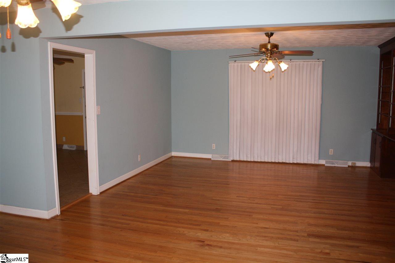 107 Post Oak Road Duncan, SC 29334 - Photo 7 of 34 Gallery Image 7