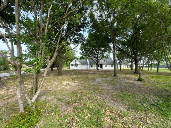 $2,800 | 7079 Farm To Market Road 1388, Oak Grove, TX 75142