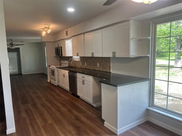 $2,800 | 7079 Farm To Market Road 1388, Oak Grove, TX 75142
