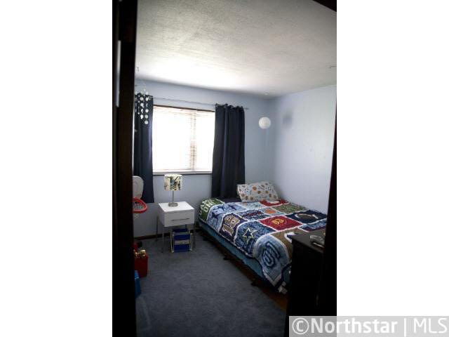 938 Cobb Road Shoreview, MN 55126 - Photo 5 of 6 Gallery Image 5
