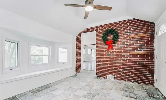 $347,500 | 308 Forest Pkwy Drive, Manchester, MO 63021