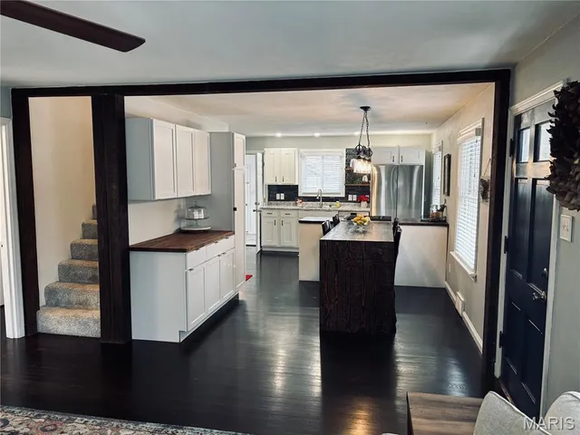 $347,500 | 308 Forest Pkwy Drive, Manchester, MO 63021