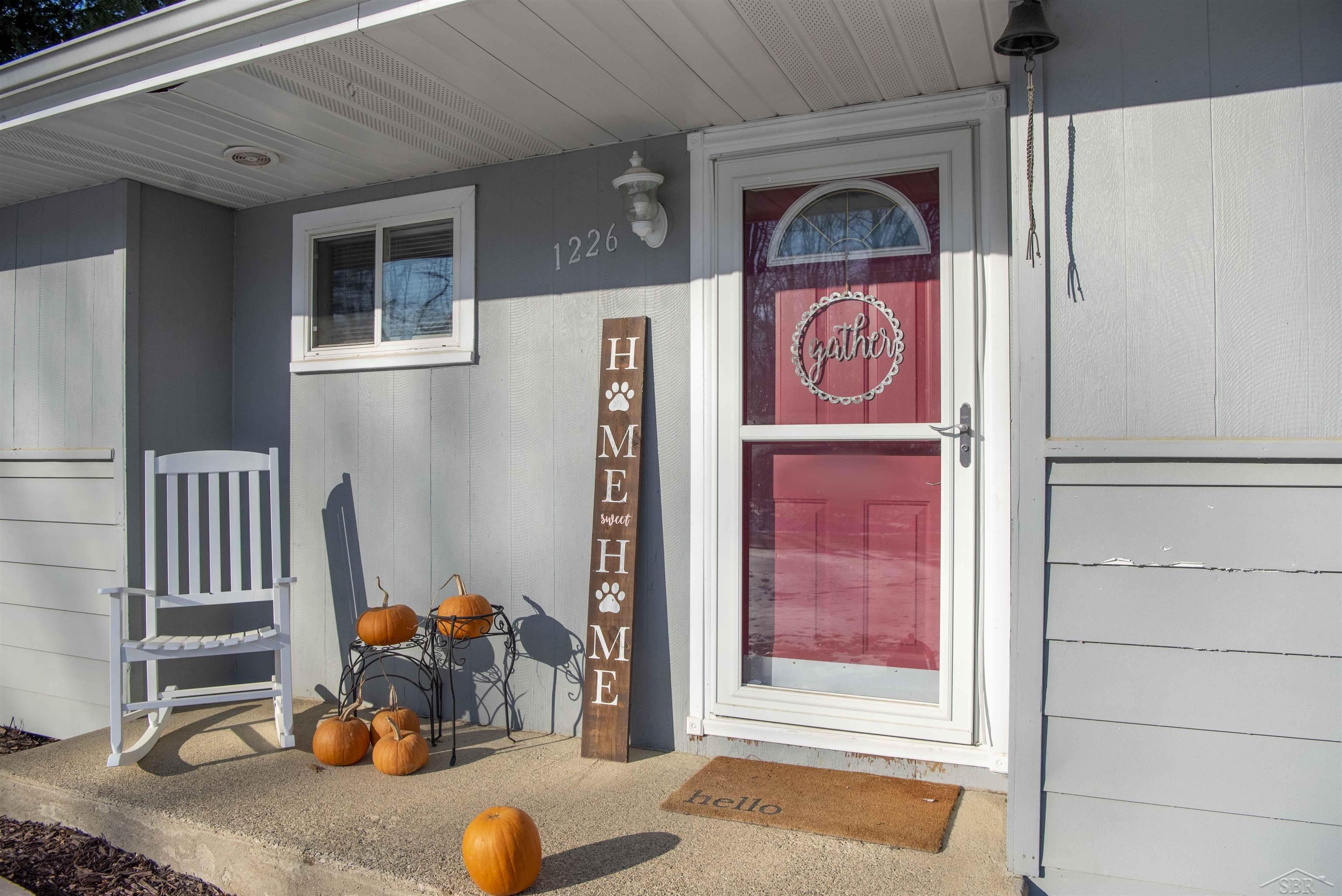 1226 West Willard Road Birch Run, MI 48415 - Photo 3 of 32 50096752-2.JPG