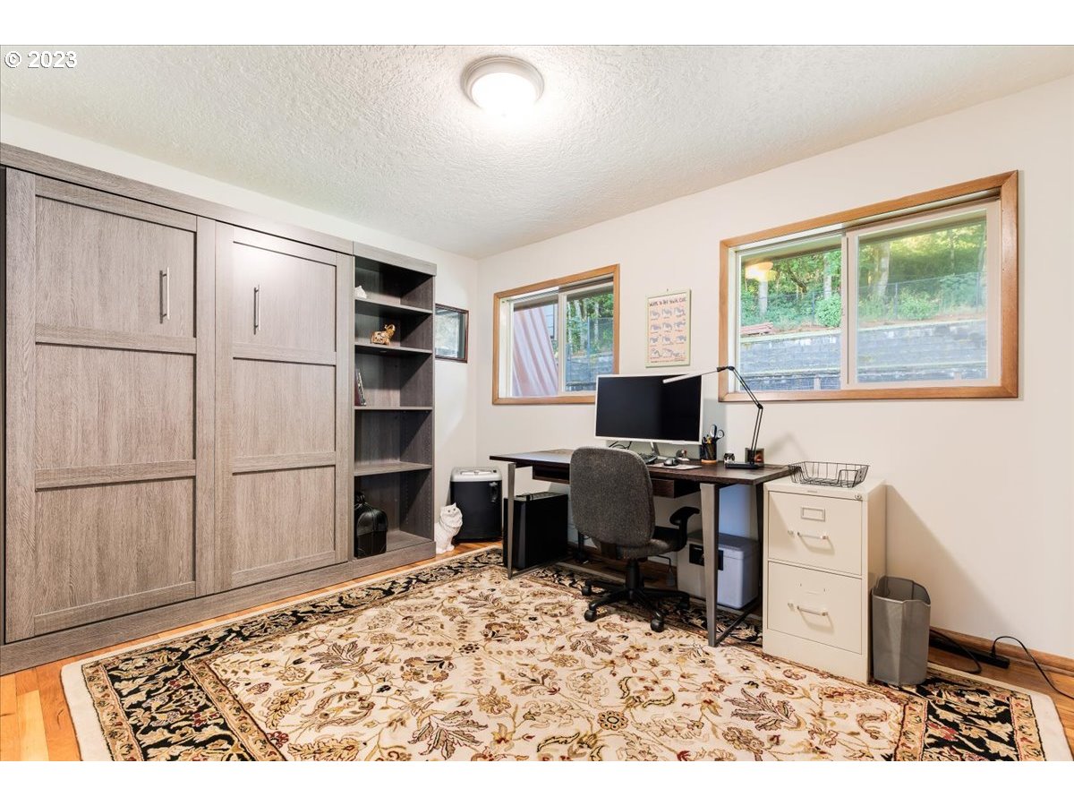 715 Southwest Walters Drive Gresham, OR 97080 - Photo 28 of 48 Bedroom