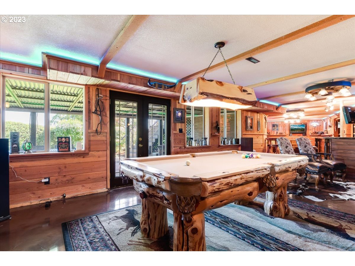 715 Southwest Walters Drive Gresham, OR 97080 - Photo 38 of 48