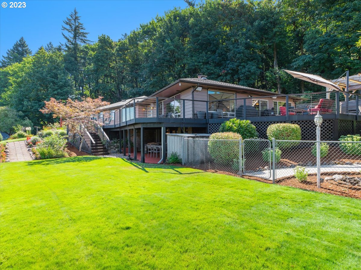 715 Southwest Walters Drive Gresham, OR 97080 - Photo 44 of 48