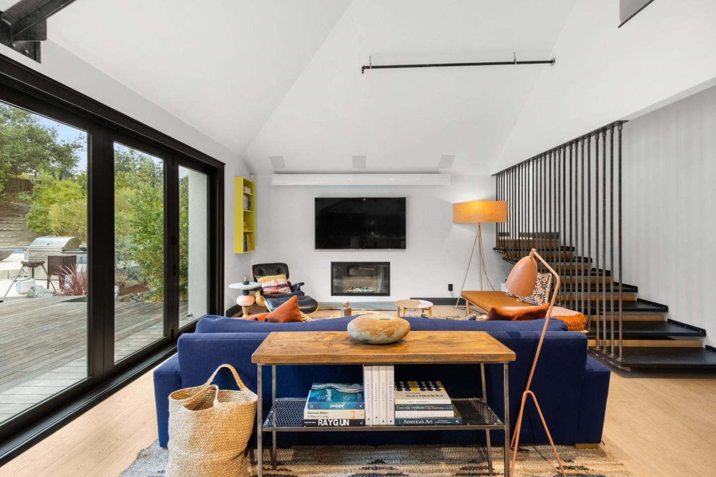 13321 La Paloma Road Los Altos Hills, CA 94022 - Photo 13 of 36 a outdoor space with furniture