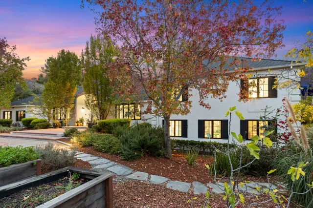 $9,588,000 | 13321 La Paloma Road, Los Altos Hills, CA 94022