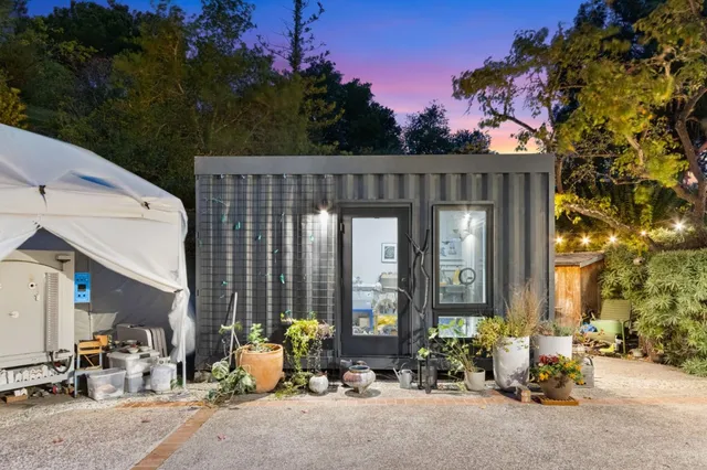 $9,588,000 | 13321 La Paloma Road, Los Altos Hills, CA 94022