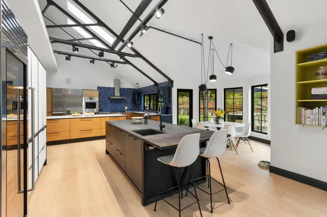 $9,588,000 | 13321 La Paloma Road, Los Altos Hills, CA 94022