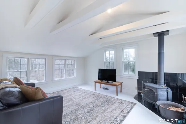 $989,000 | 397 Moose Hill Road, Guilford, CT 06437