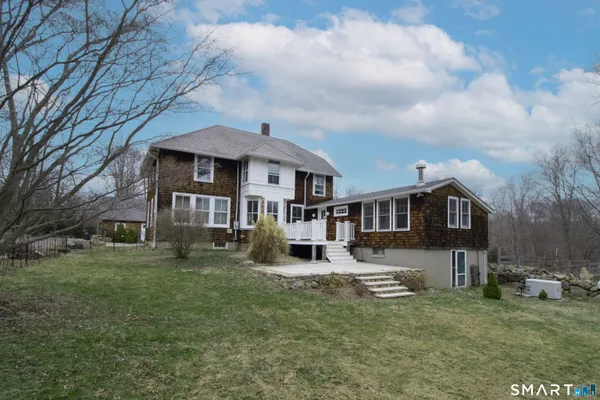 $989,000 | 397 Moose Hill Road, Guilford, CT 06437