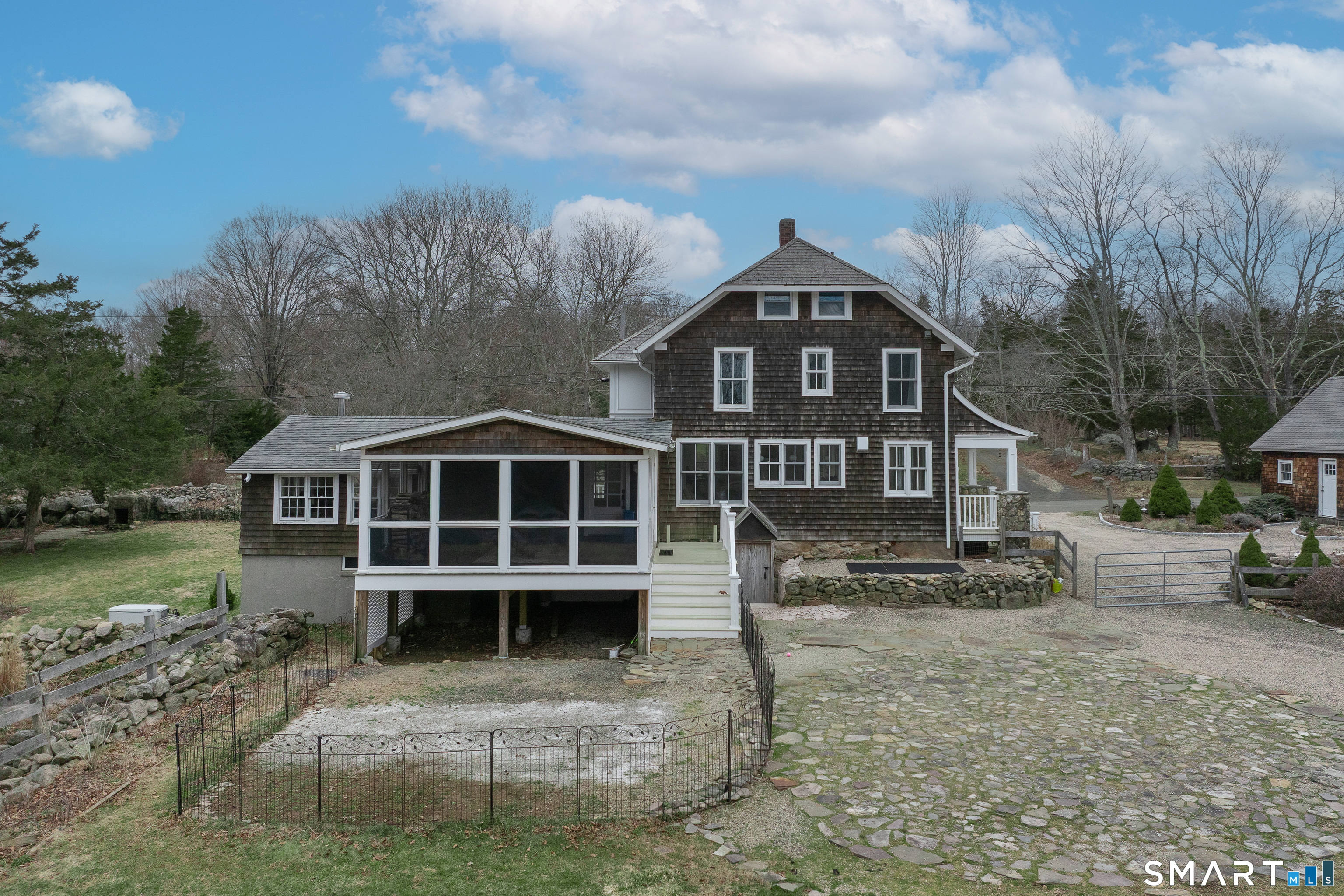 397 Moose Hill Road Guilford, CT 06437 - Photo 3 of 40