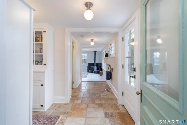 $989,000 | 397 Moose Hill Road, Guilford, CT 06437