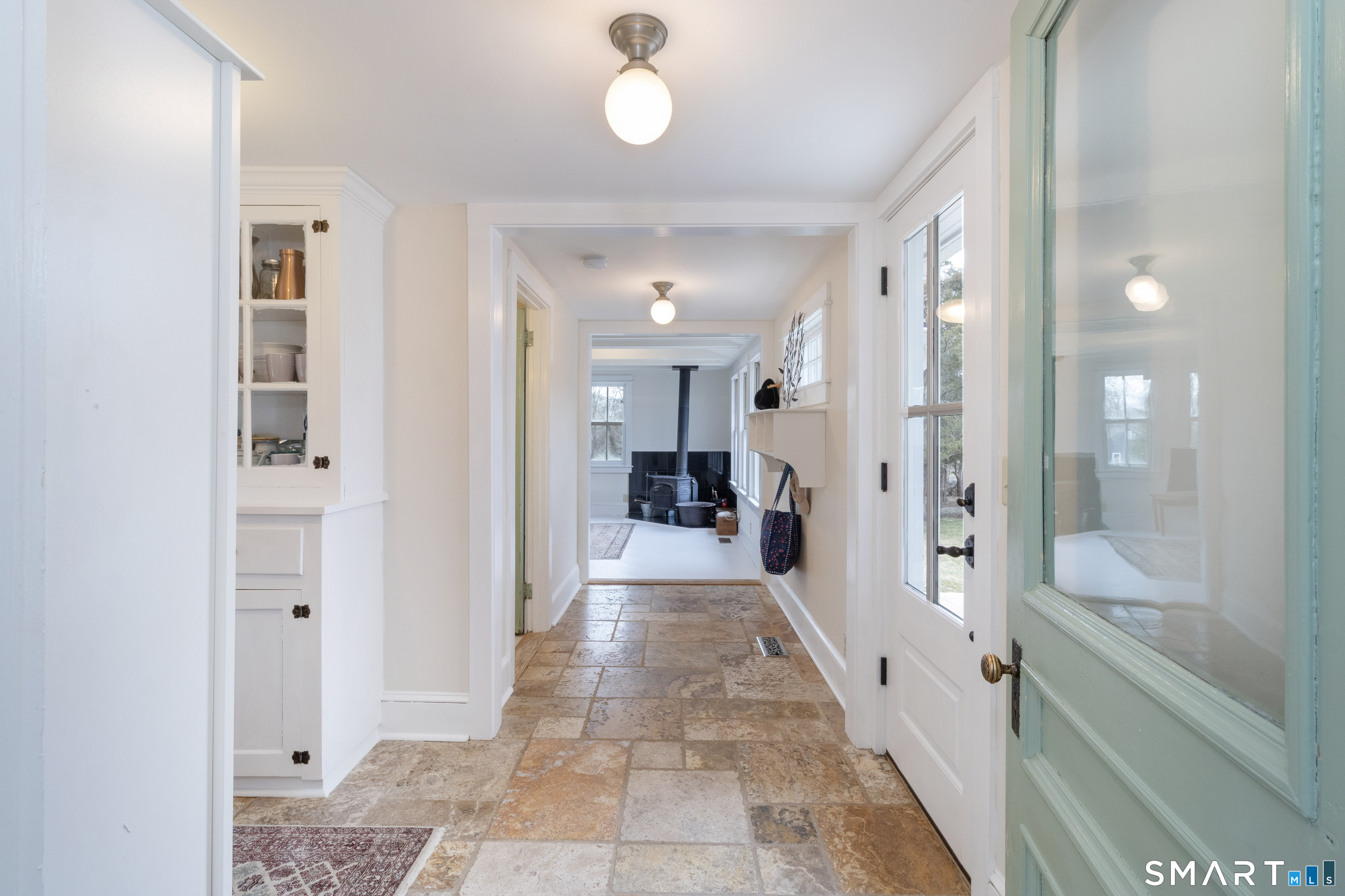 397 Moose Hill Road Guilford, CT 06437 - Photo 8 of 40