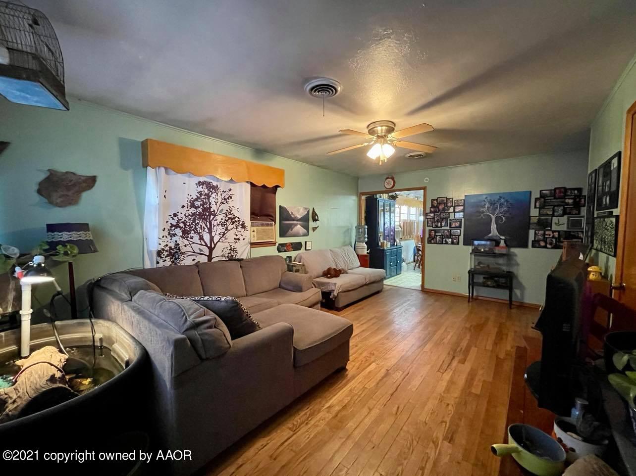 1306 North Spring Street Amarillo, TX 79107 - Photo 2 of 10 242801901_332593188617169_29331846043478