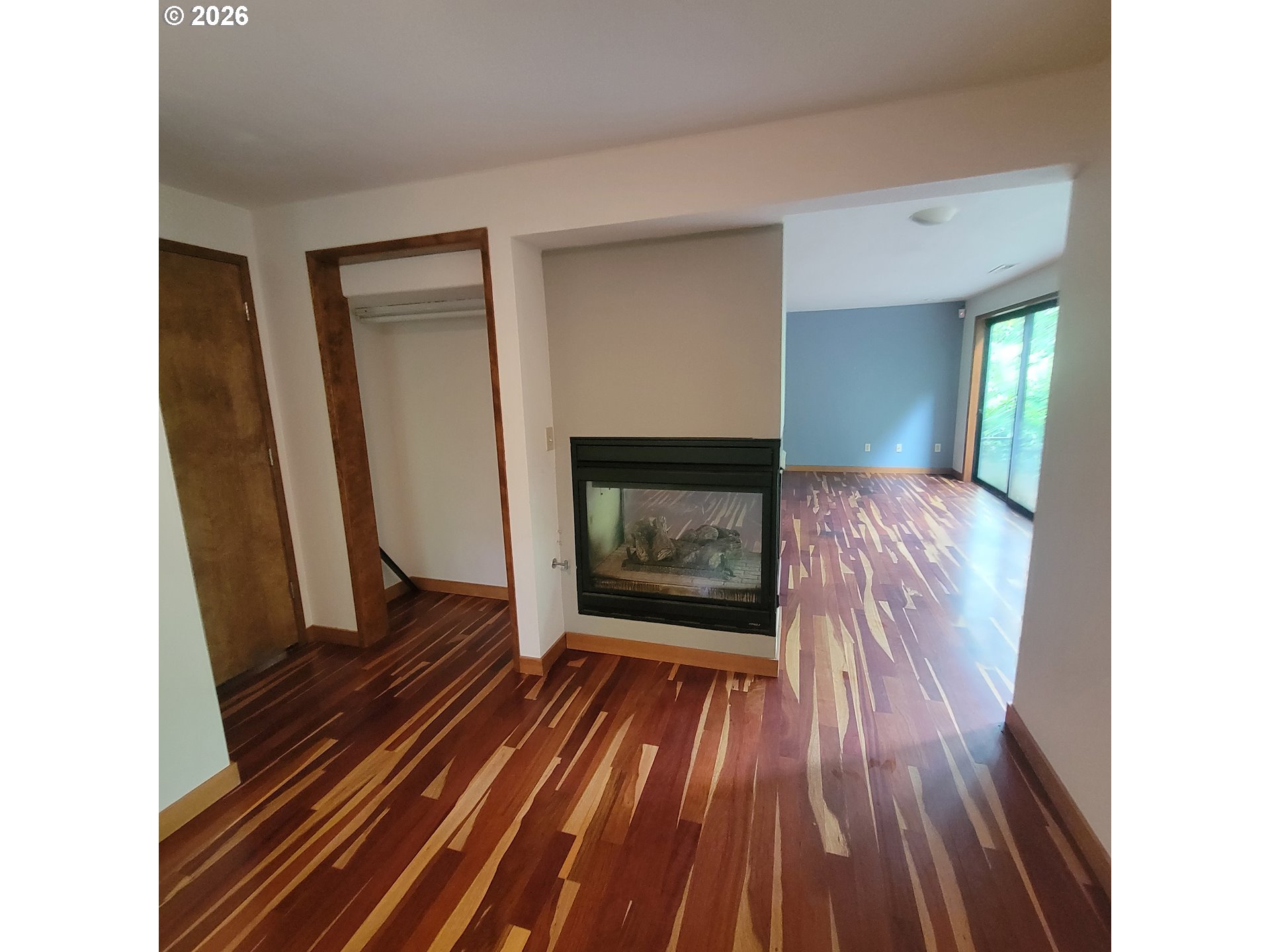 755 Southwest Chestnut Street Portland, OR 97219 - Photo 16 of 39