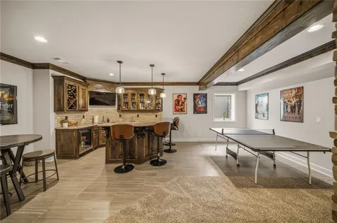 $940,000 | 11607 West 158th Terrace, Overland Park, KS 66221