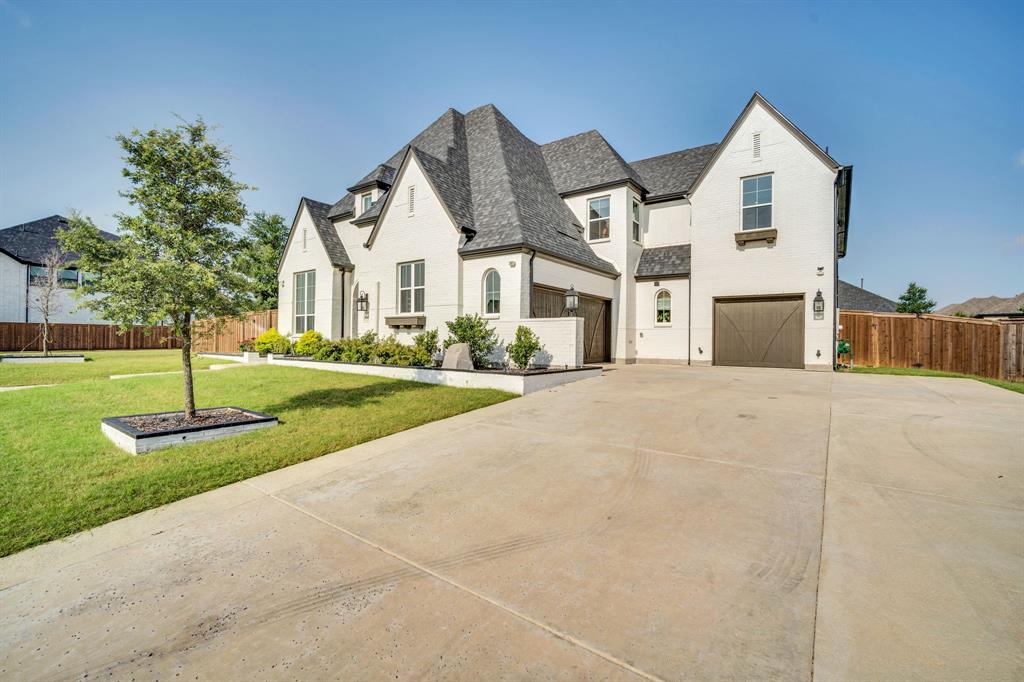 1516 M3 Ranch Road Mansfield, TX 76063 - Photo 4 of 40 Home features 2 car swing garage and single garage.