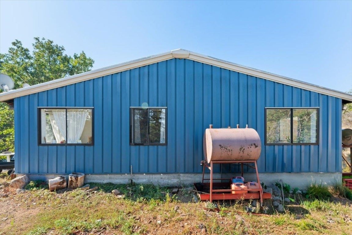 26804 Edgewood Road Weed, CA 96094 - Photo 10 of 34 Gallery Image 10