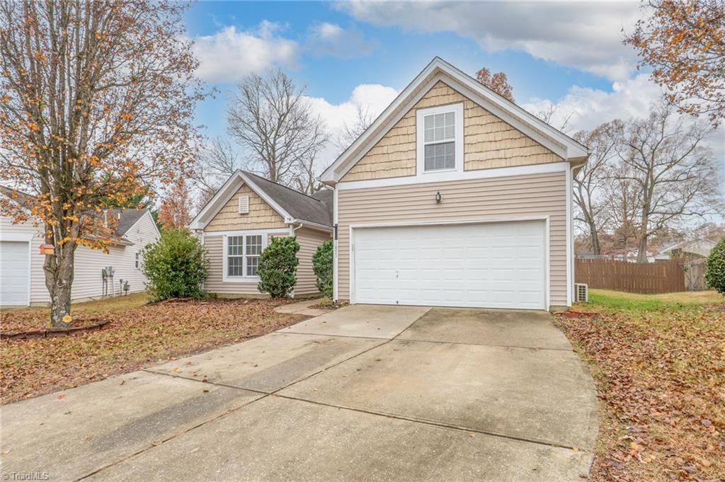 1051 Bexley Court High Point, NC 27262 - Photo 2 of 24