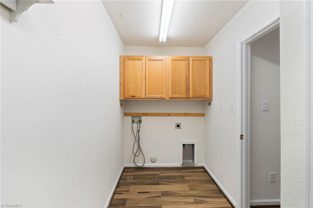 1051 Bexley Court High Point, NC 27262 - Photo 10 of 24