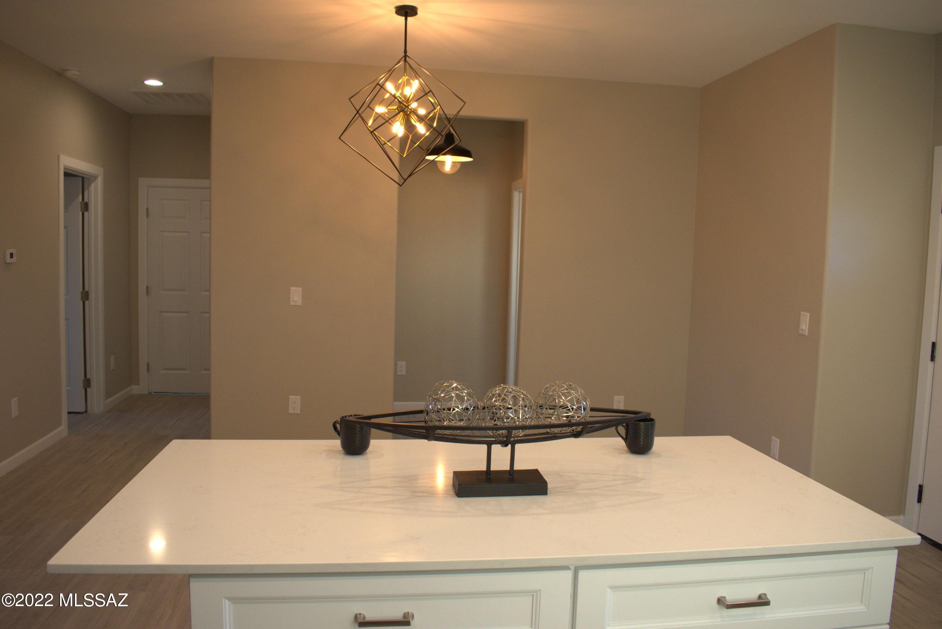 702 West Valencia Road Tucson, AZ 85706 - Photo 15 of 42 Gallery Image 15