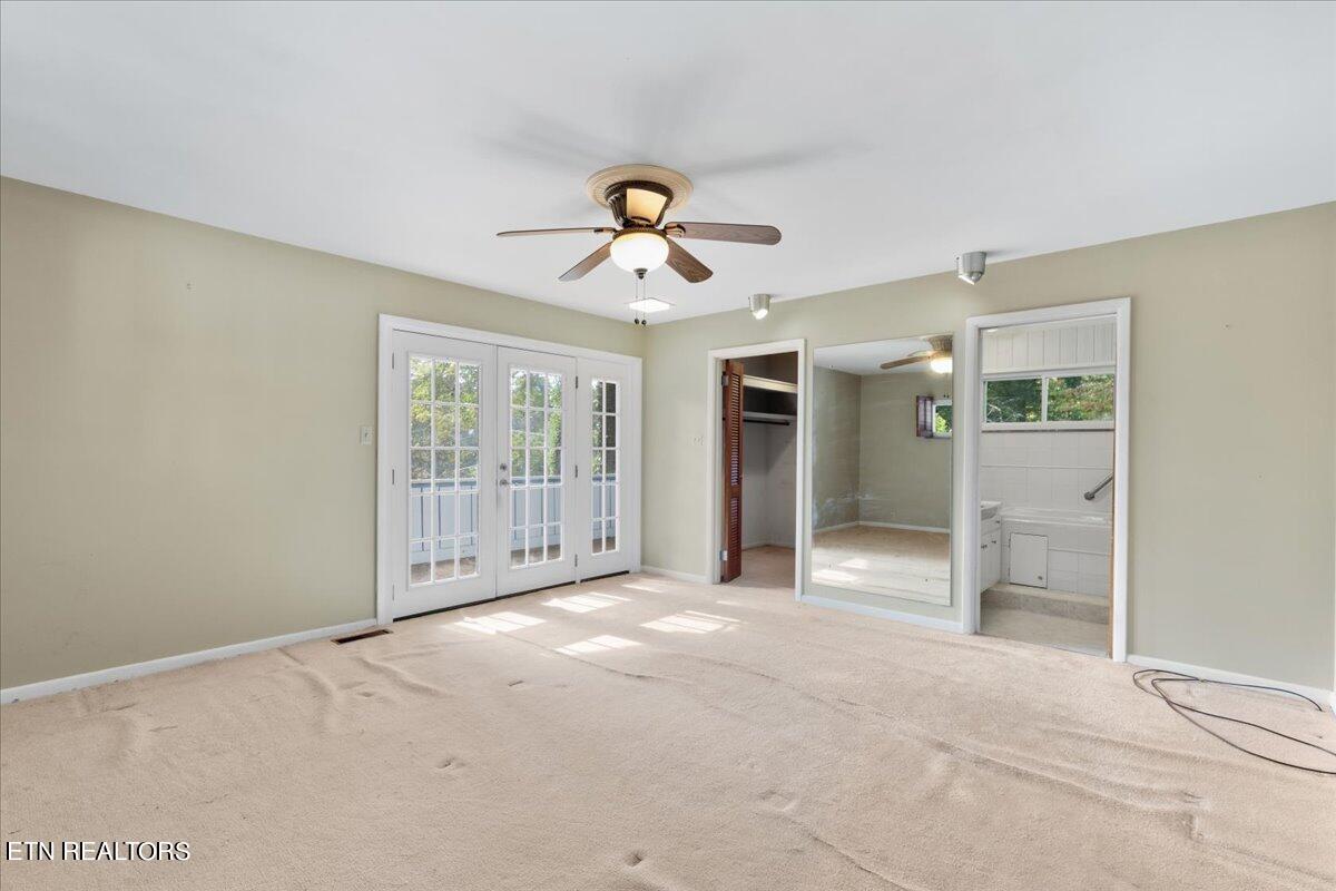 808 West Outer Drive Oak Ridge, TN 37830 - Photo 18 of 29 Primary Bedroom