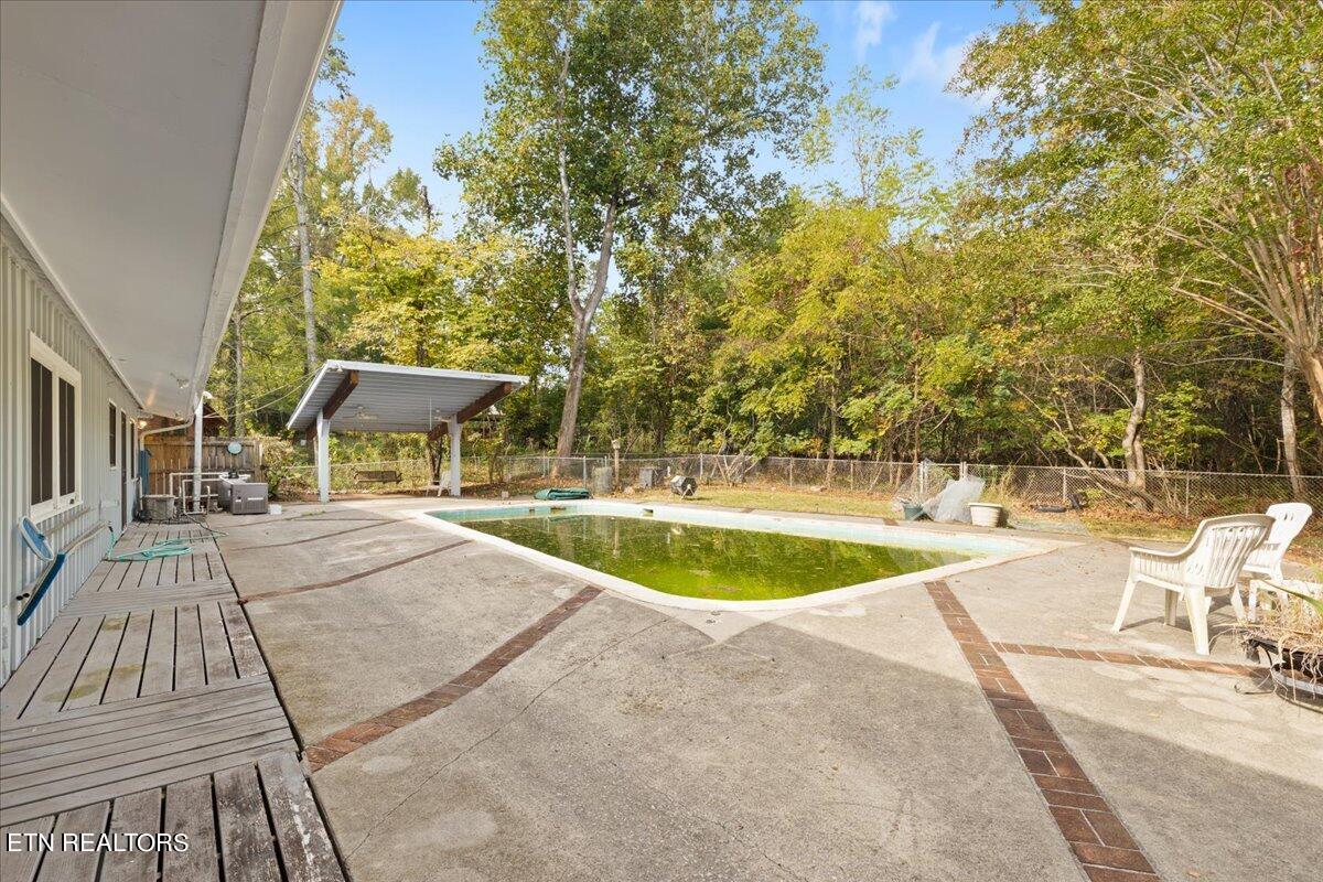 808 West Outer Drive Oak Ridge, TN 37830 - Photo 26 of 29 pool