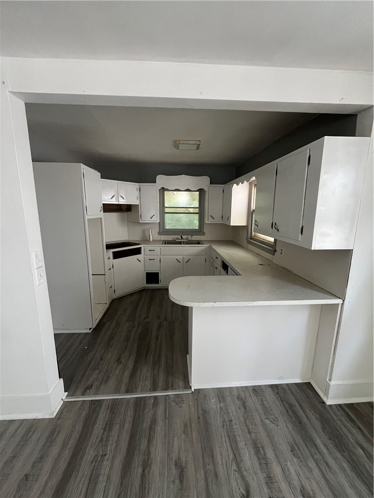 712 West Waggoner Street Decatur, IL 62526 - Photo 3 of 6