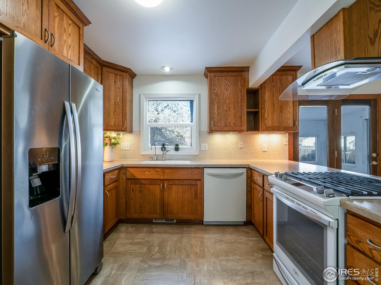 14 Daisy Court Windsor, CO 80550 - Photo 14 of 42 Updated Kitchen with All Appliances Included