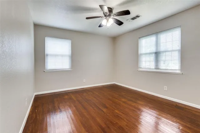 $1,975 | 118 Nichols Street, Irving, TX 75060