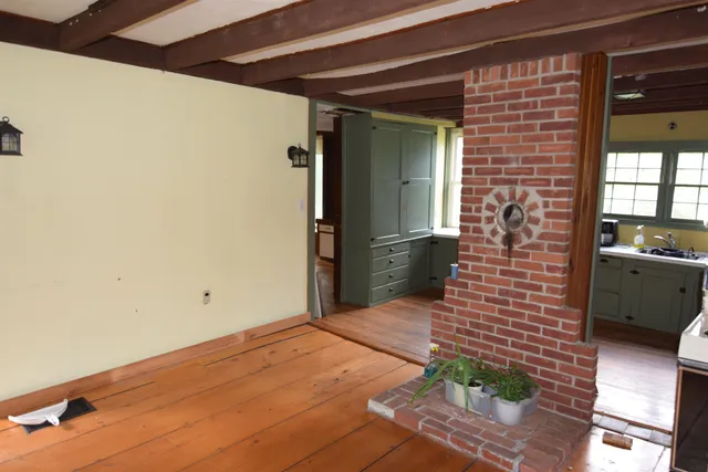 $219,900 | 295 East Mountain Road, Newport, NH 03773