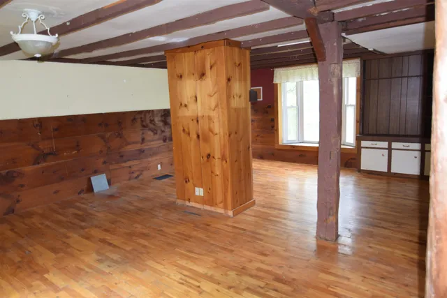 $219,900 | 295 East Mountain Road, Newport, NH 03773