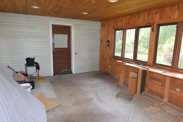 $219,900 | 295 East Mountain Road, Newport, NH 03773