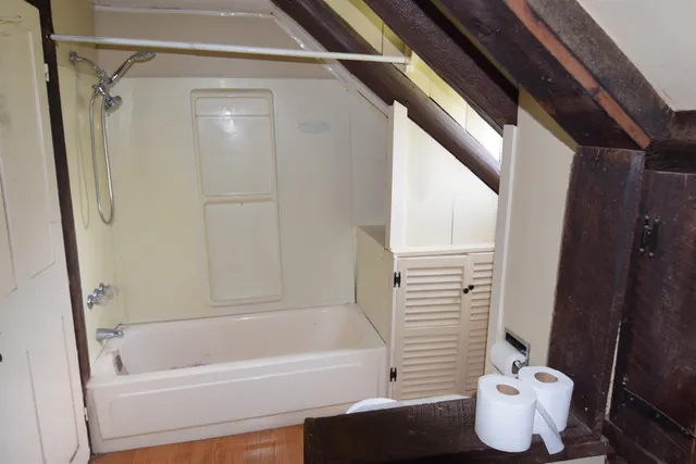 $219,900 | 295 East Mountain Road, Newport, NH 03773