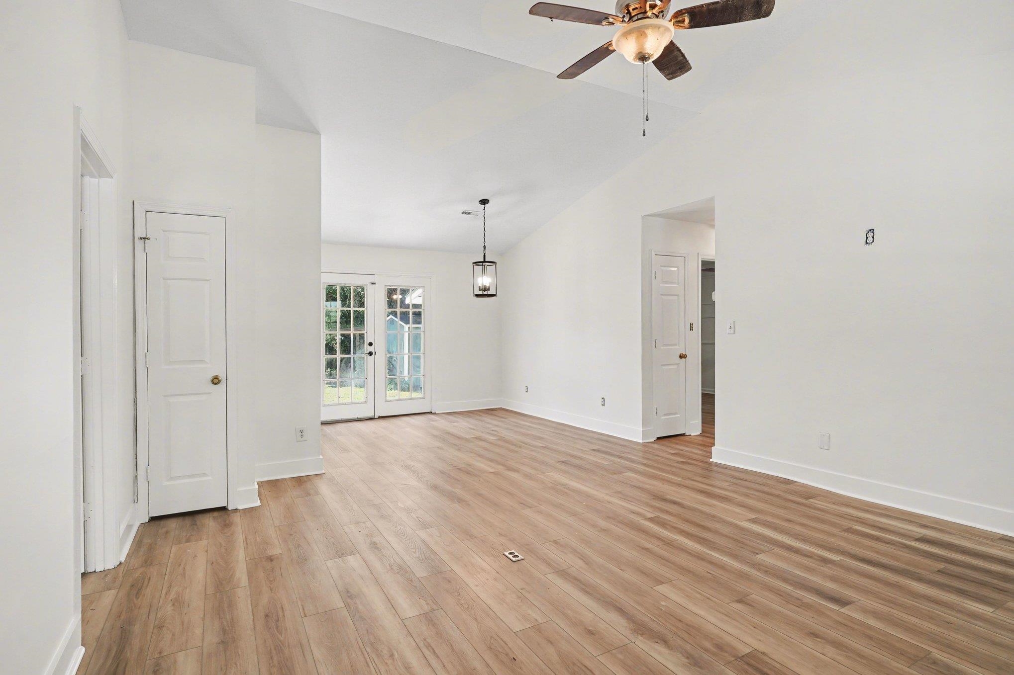 1305 Barker Street Conway, SC 29526 - Photo 9 of 27