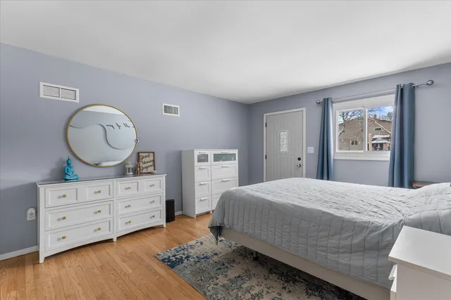 $569,900 | 12135 West Luther Avenue, Hales Corners, WI 53130