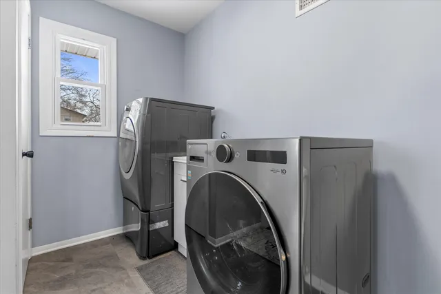 $569,900 | 12135 West Luther Avenue, Hales Corners, WI 53130