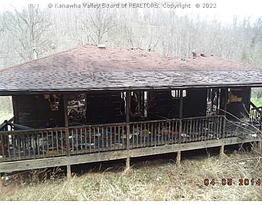 639 Frame Road Elkview, WV 25071 - Photo 5 of 10 Exterior Front.