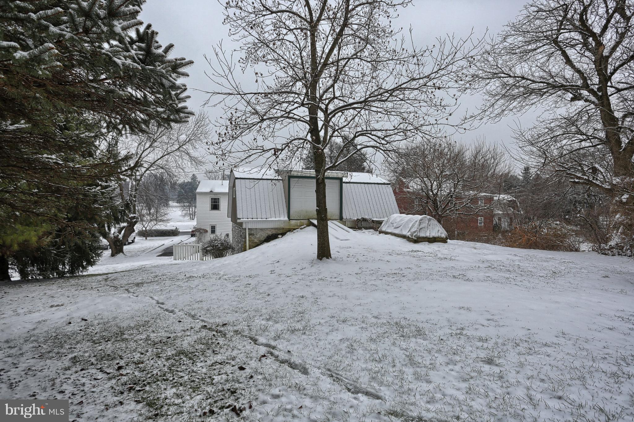 661 East Derry Road Hershey, PA 17033 - Photo 27 of 28 All situated on .39 acre home site